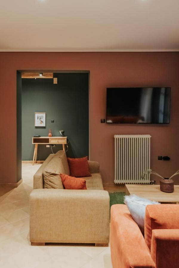 Kalavrita Krinides Apartment And Attics Eksteriør billede
